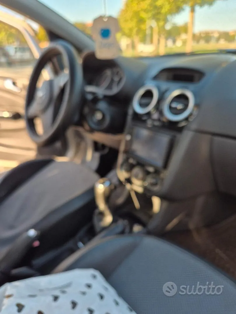 Opel Corsa D 2007 photo 4