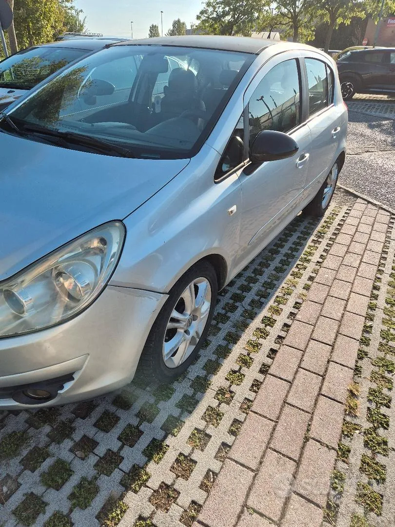 Opel Corsa D 2007 photo 2