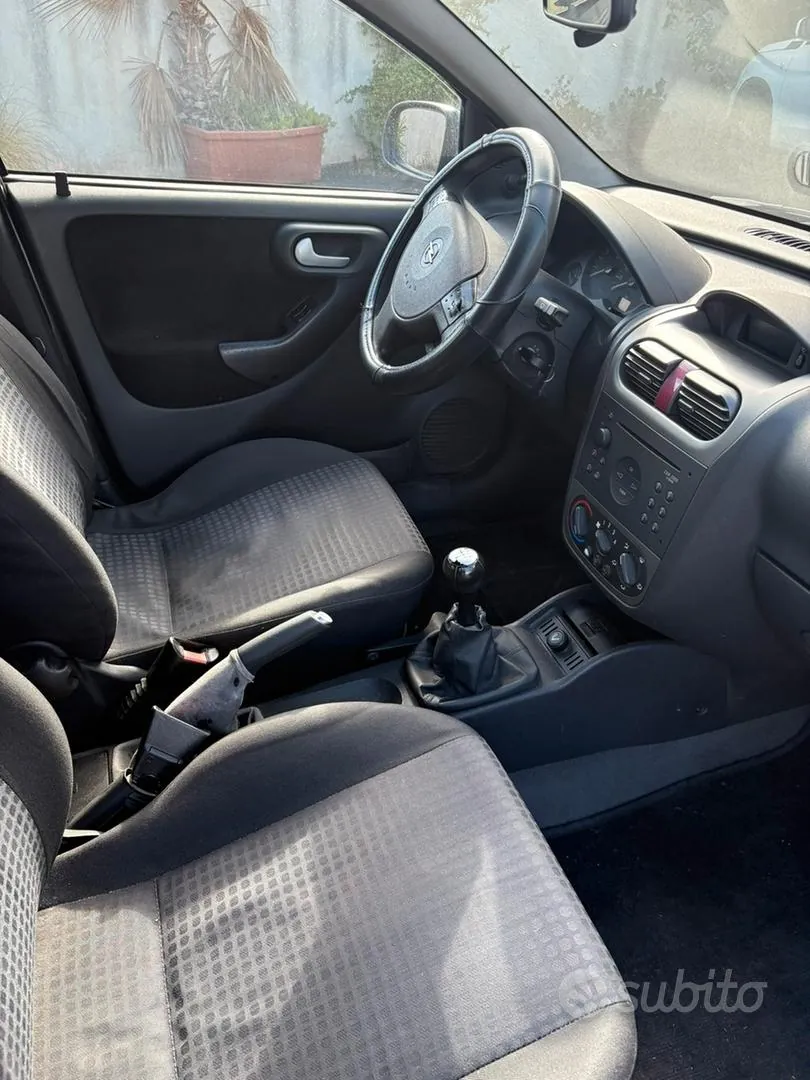 Opel Corsa 2004 photo 4