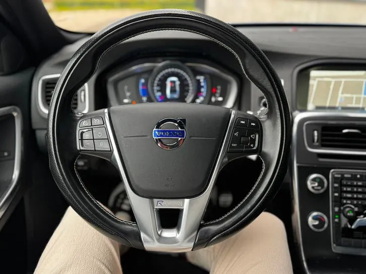 Volvo S60 2014 photo 3