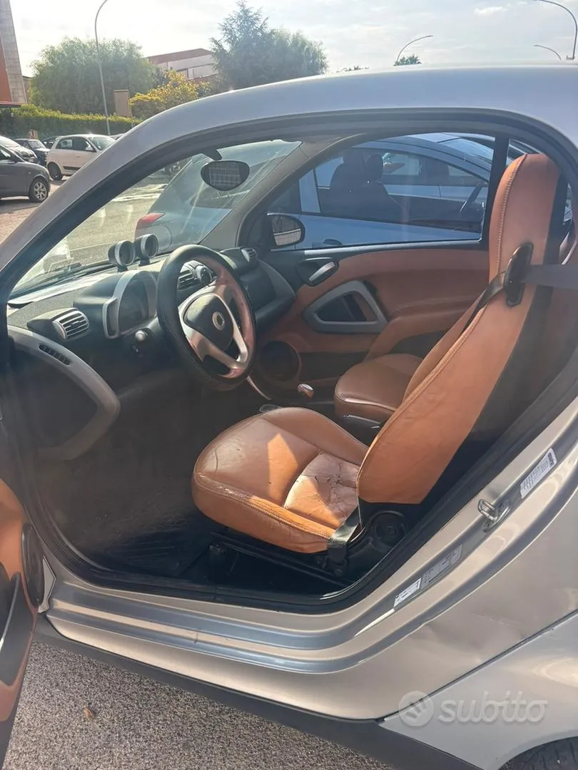 Smart Fortwo 2010 photo 4