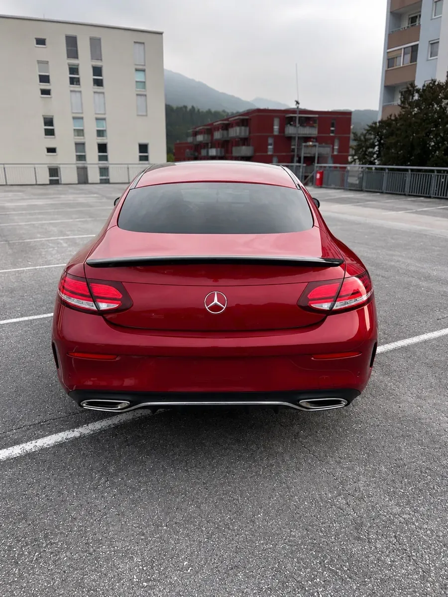 Mercedes-Benz C-Class 2018 photo 2