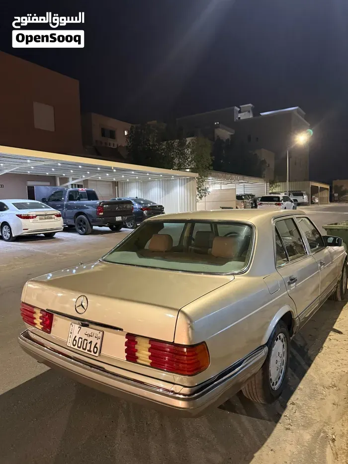 Mercedes-Benz C-Class 1988 photo 4