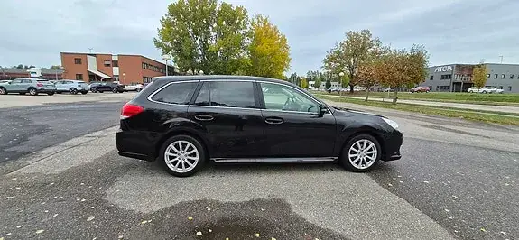 Subaru Legacy 2010 photo 4