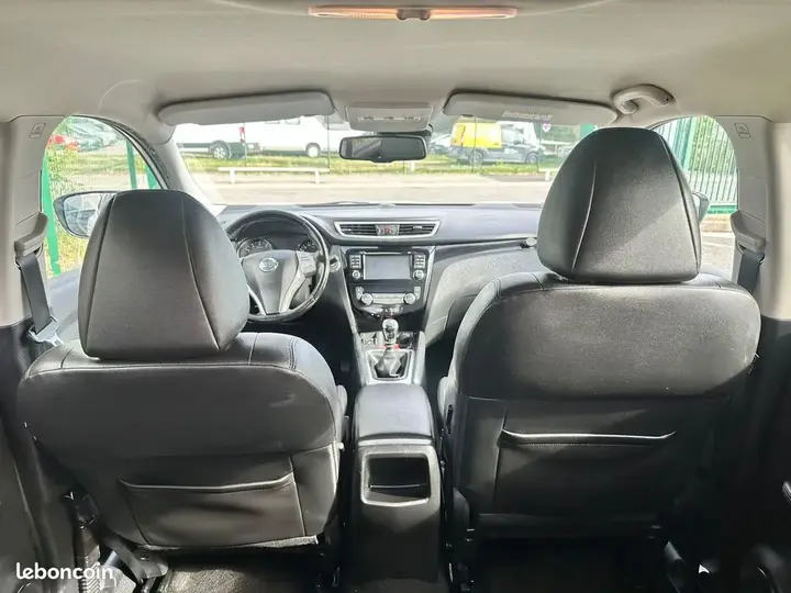 Nissan Qashqai 2015 photo 2