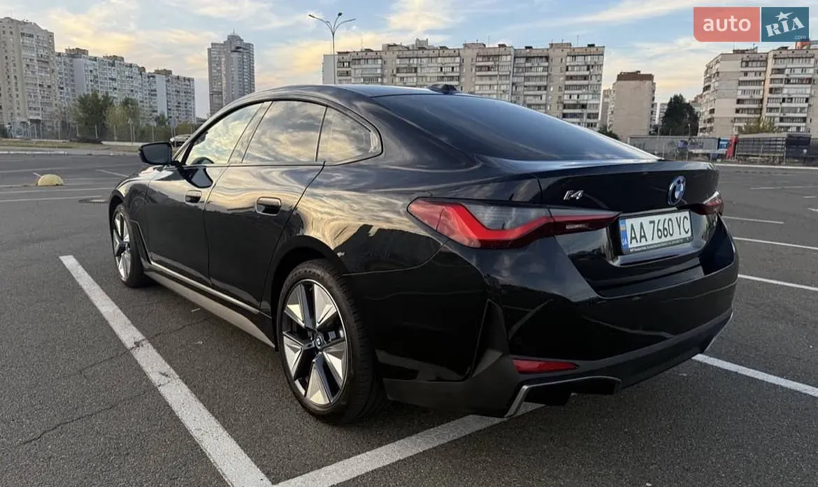 BMW I4 2023 photo 3