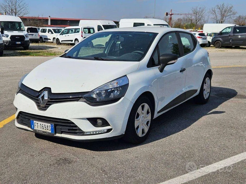 Renault Clio 2018 photo 2