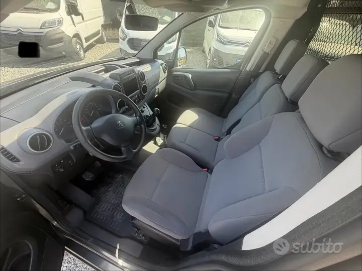 Peugeot Partner 2016 photo 2