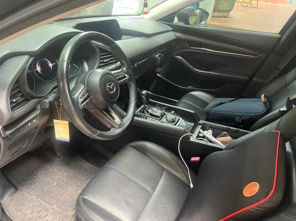 Mazda 3 2020 photo 2