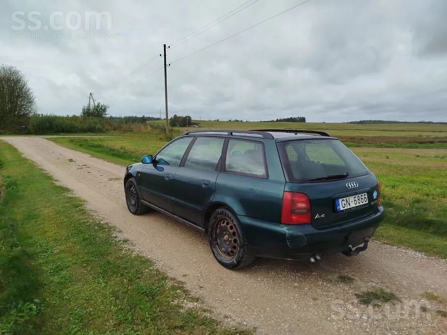 Audi A4 1996 photo 4