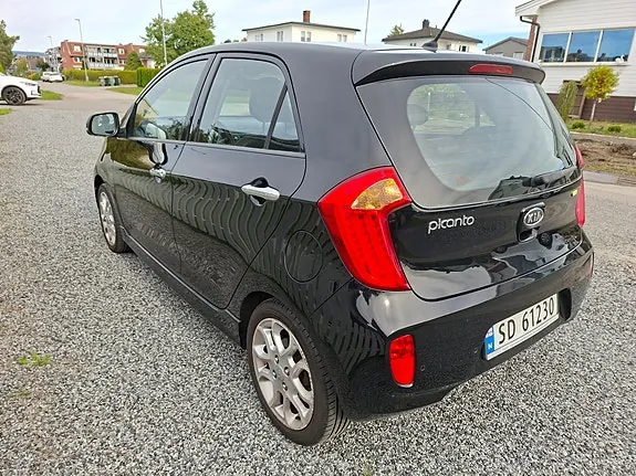 Kia Picanto 2012 photo 4
