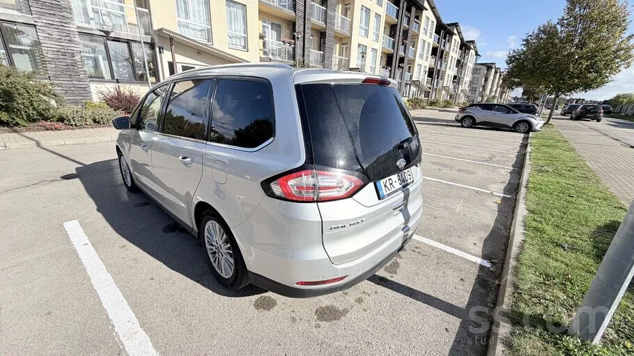 Ford Galaxy 2017 photo 2