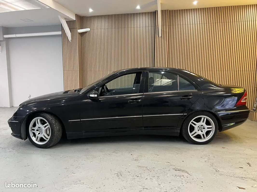 Mercedes-Benz C-Class 2001 photo 2