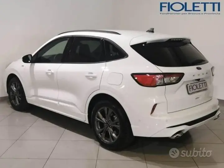 Ford Kuga 2022 photo 2