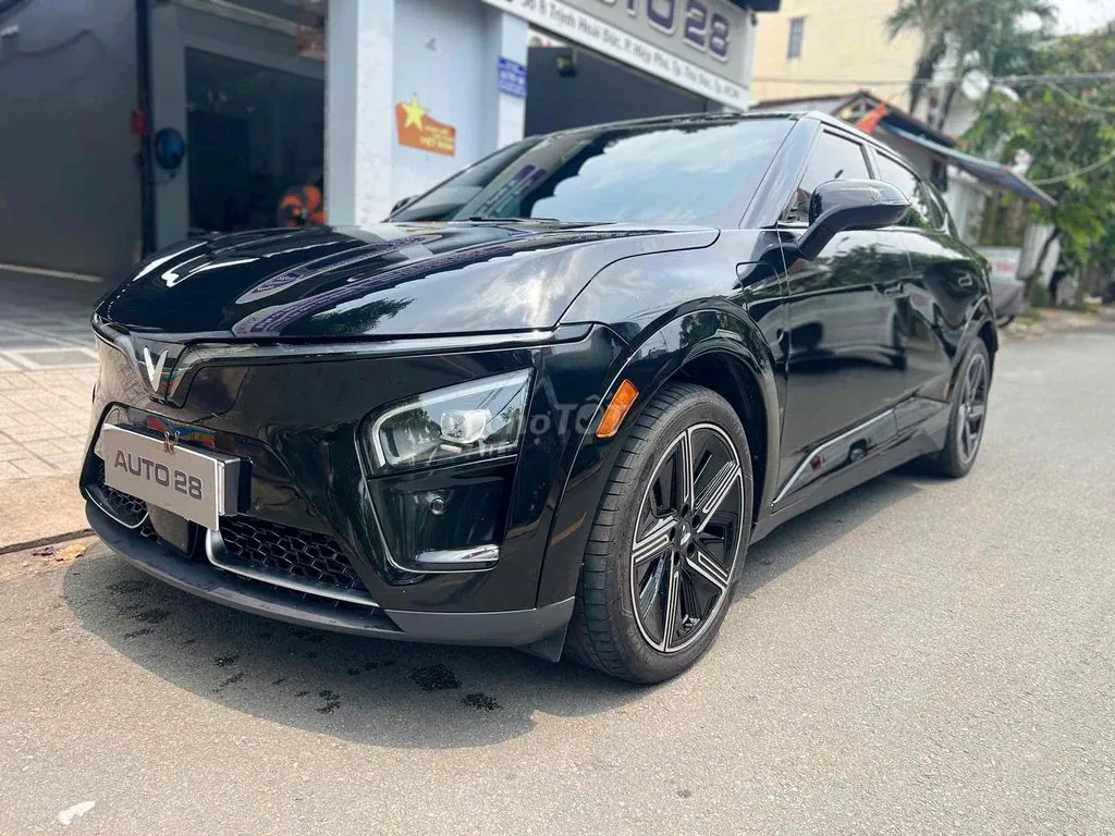 Vinfast Vf7