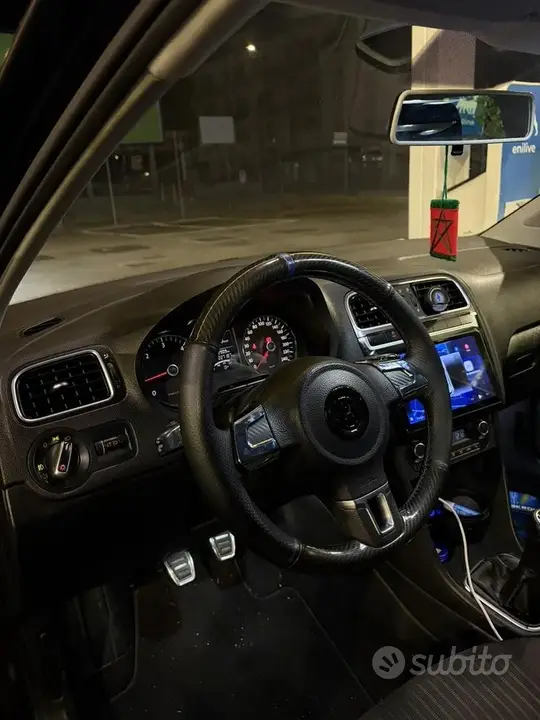 Volkswagen Polo 2011 photo 5