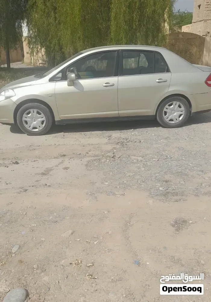 Nissan Tiida 2006 photo 2