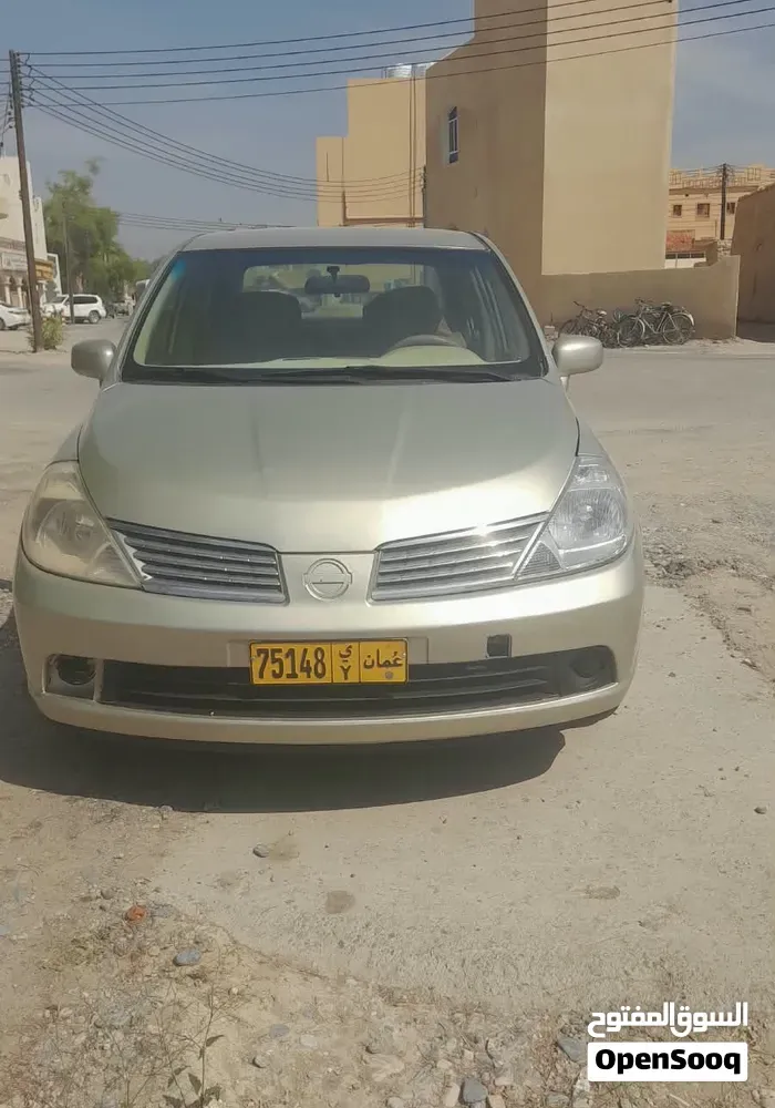 Nissan Tiida