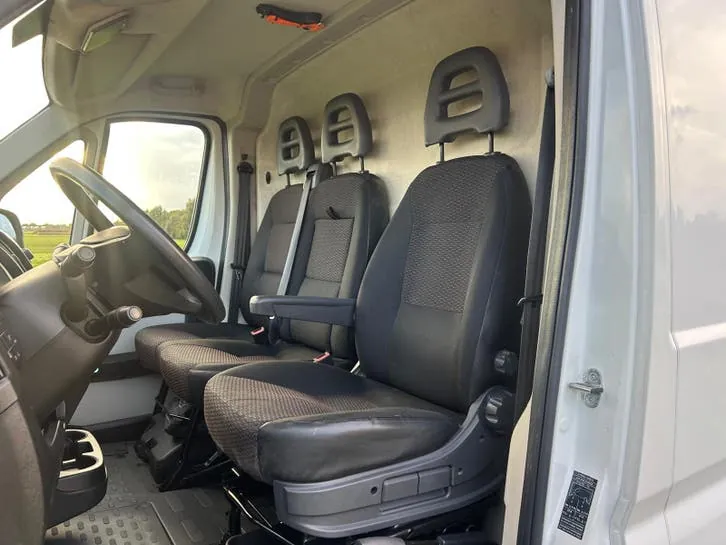 Peugeot Boxer 2018 photo 2