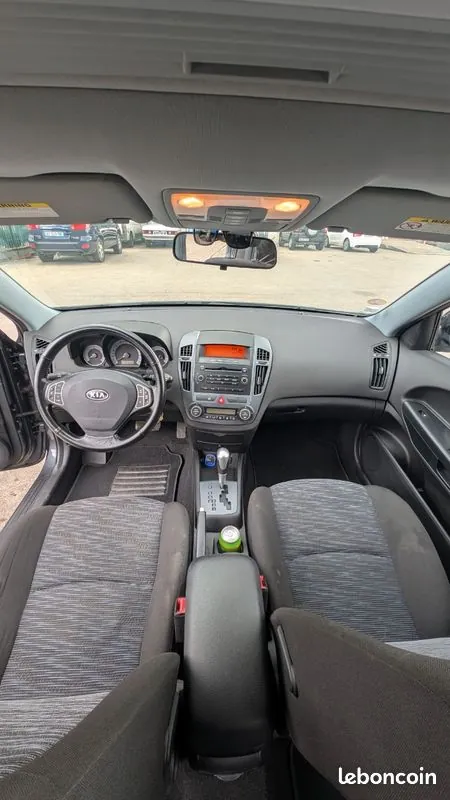 Kia Ceed 2009 photo 3