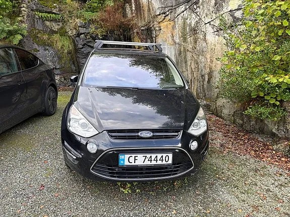 Ford S-Max 2014 photo 2