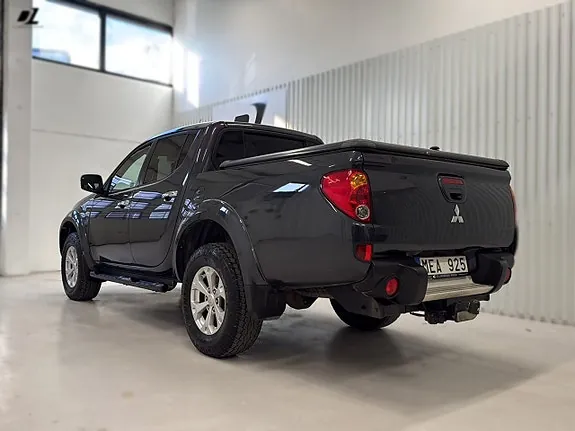 Mitsubishi L200 2012 photo 3