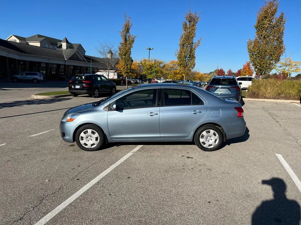 Toyota Yaris 2011 photo 3