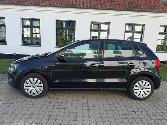 Volkswagen Polo 2010 photo 5