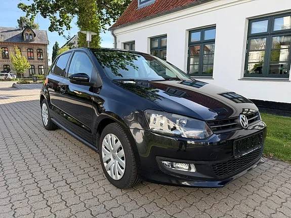 Volkswagen Polo 2010 photo 2