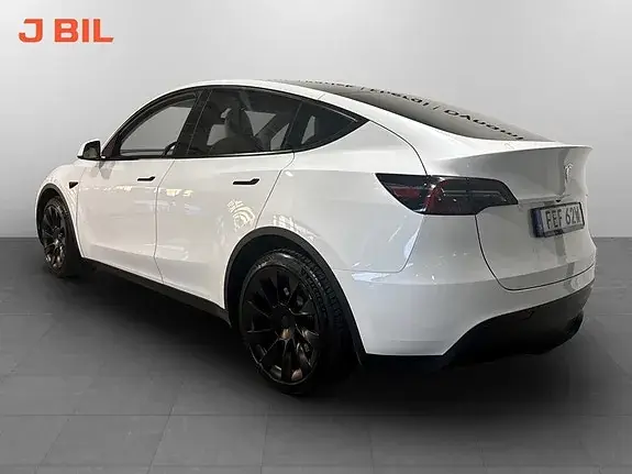 Tesla Model Y 2023 photo 3