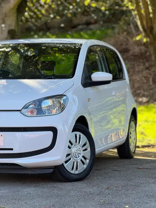Volkswagen Up 2016 photo 5