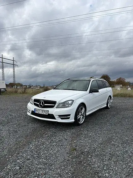 Mercedes-Benz C 220 2013 photo 2