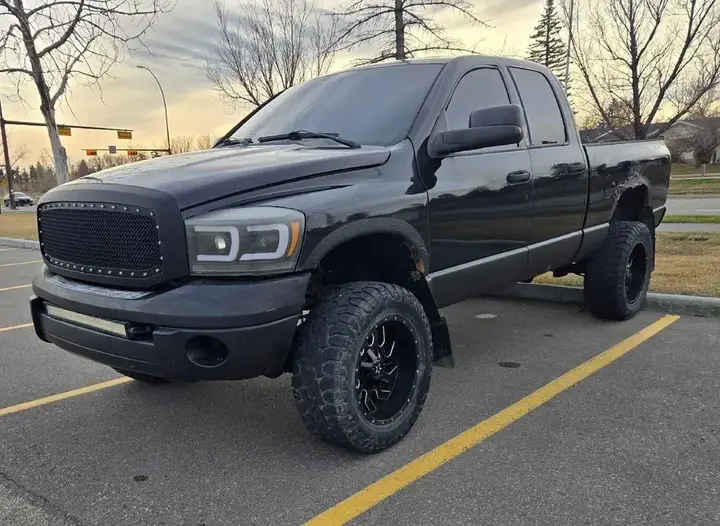 Dodge Ram 2500 2006 photo 2