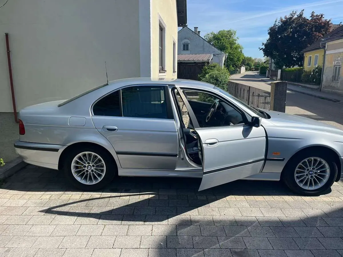 BMW 5 Series 1996 photo 3