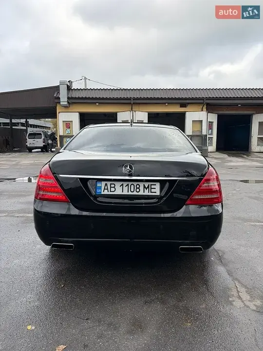 Mercedes-Benz S-Class 2012 photo 4