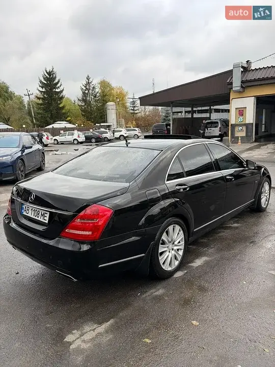 Mercedes-Benz S-Class 2012 photo 3