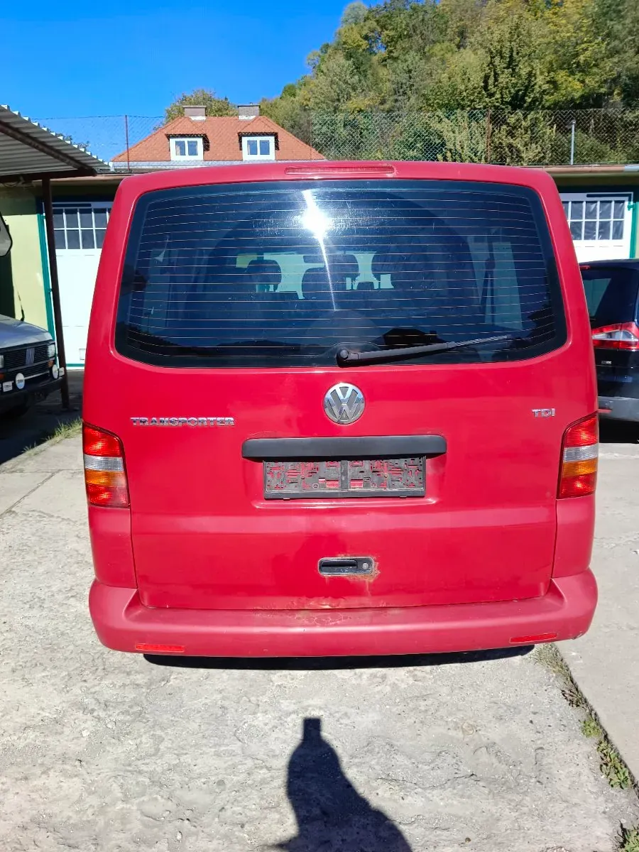 Volkswagen T5 2005 photo 3
