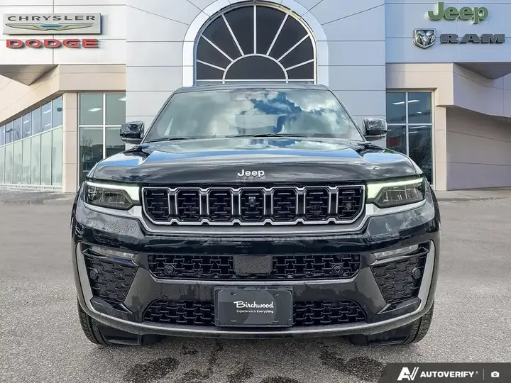 Jeep Grand Cherokee L 2026 photo 4