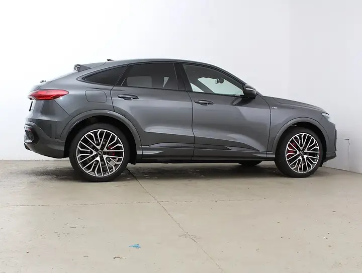 Audi Q5 Sportback 2026 photo 3