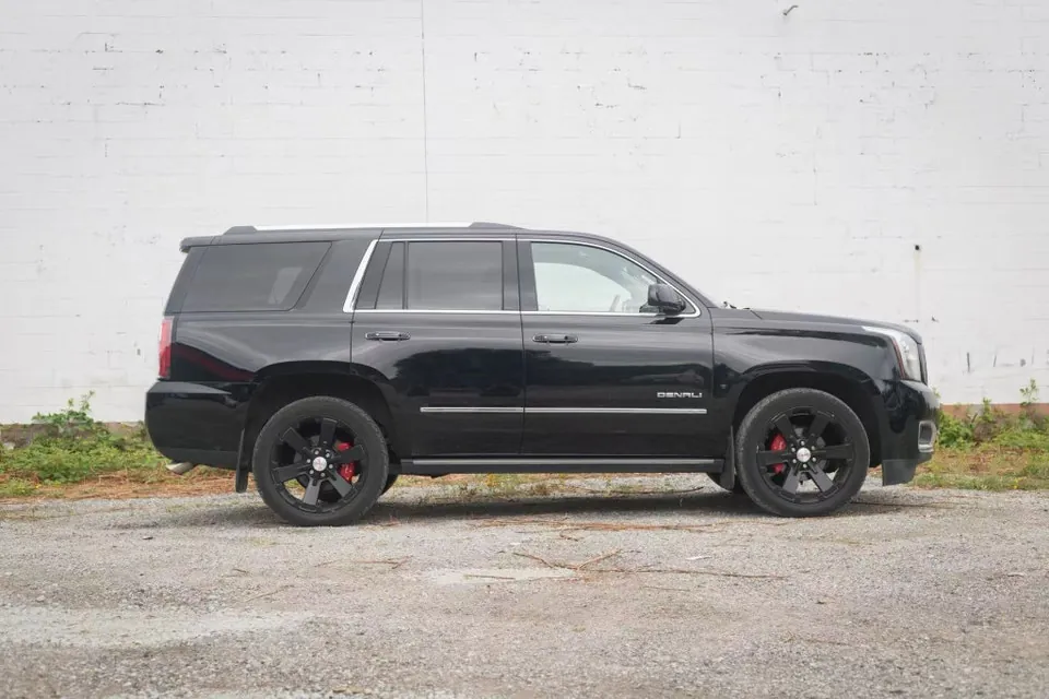 GMC Yukon 2015 photo 4