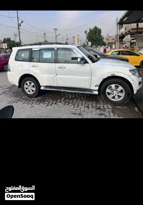 Mitsubishi Pajero 2008 photo 2