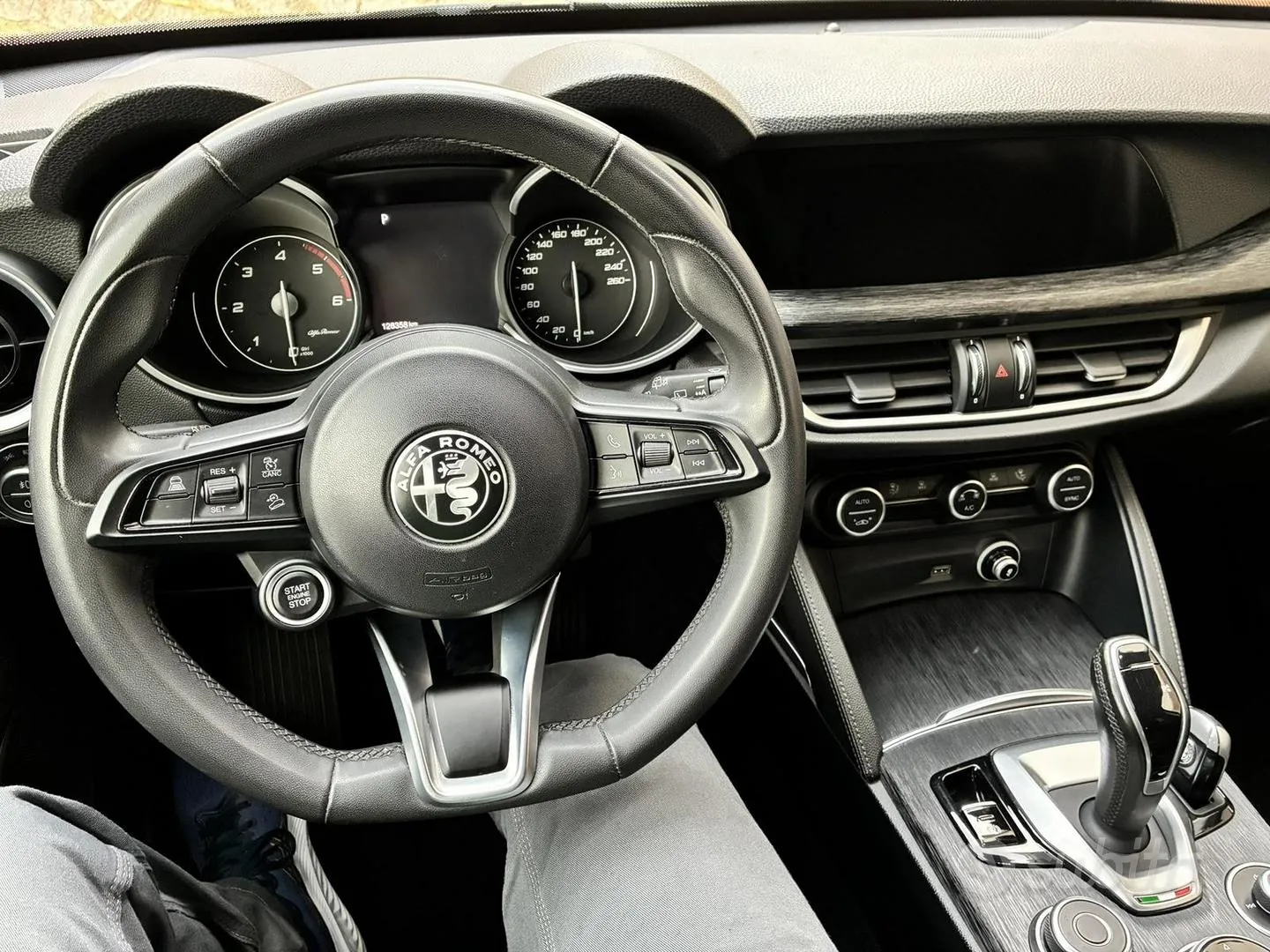 Alfa Romeo Stelvio 2021 photo 5