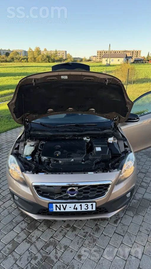 Volvo V40 2013 photo 5