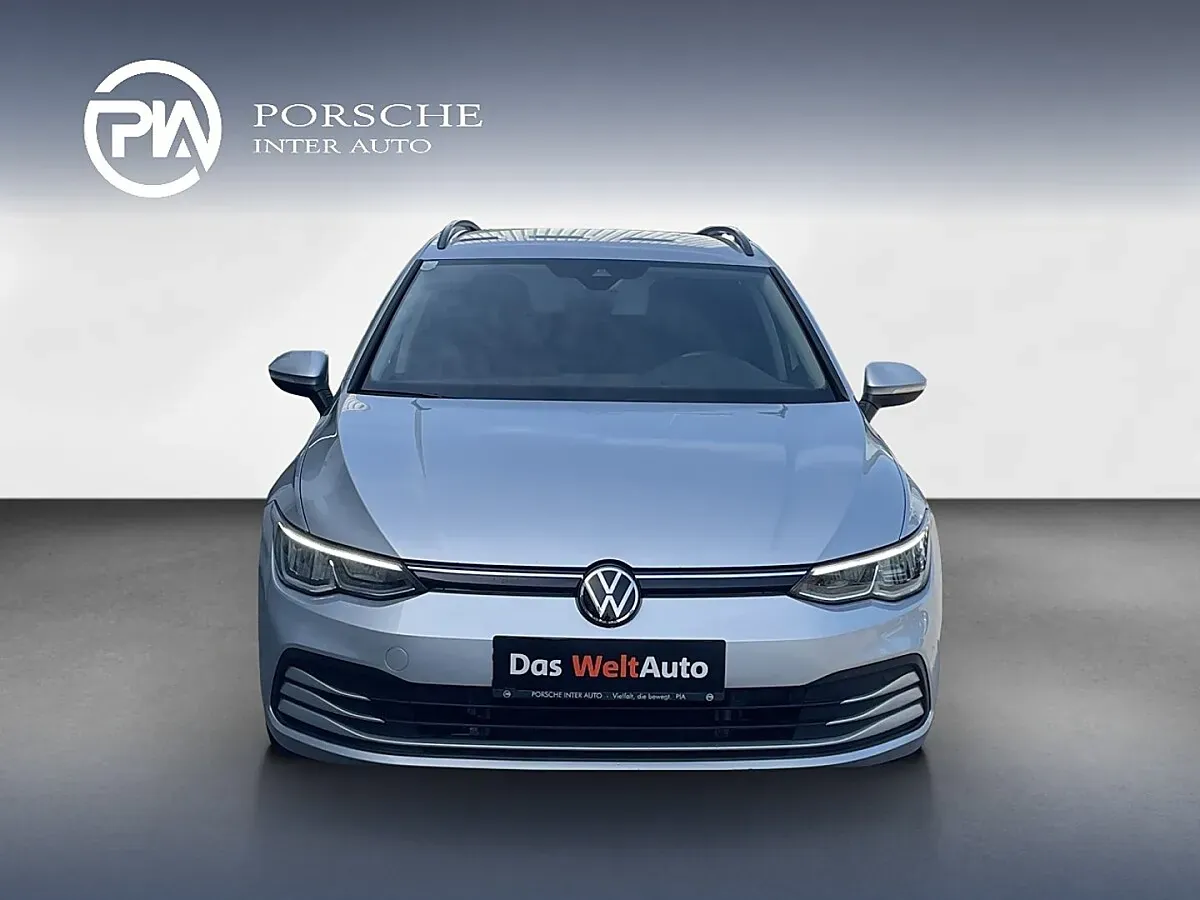 Volkswagen Golf 2023 photo 2