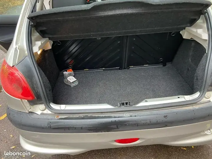 Peugeot 206 2004 photo 5