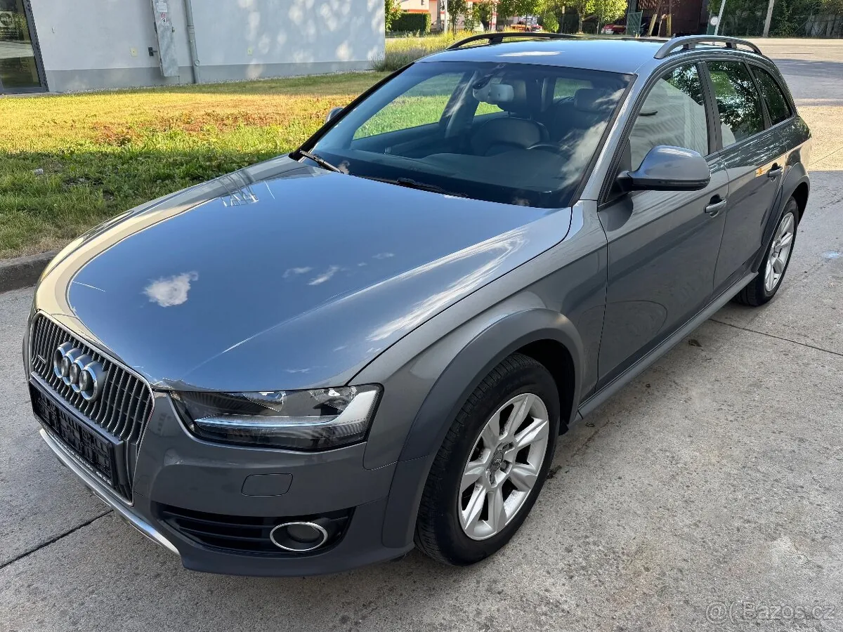 Audi A4 Allroad 2012 photo 4