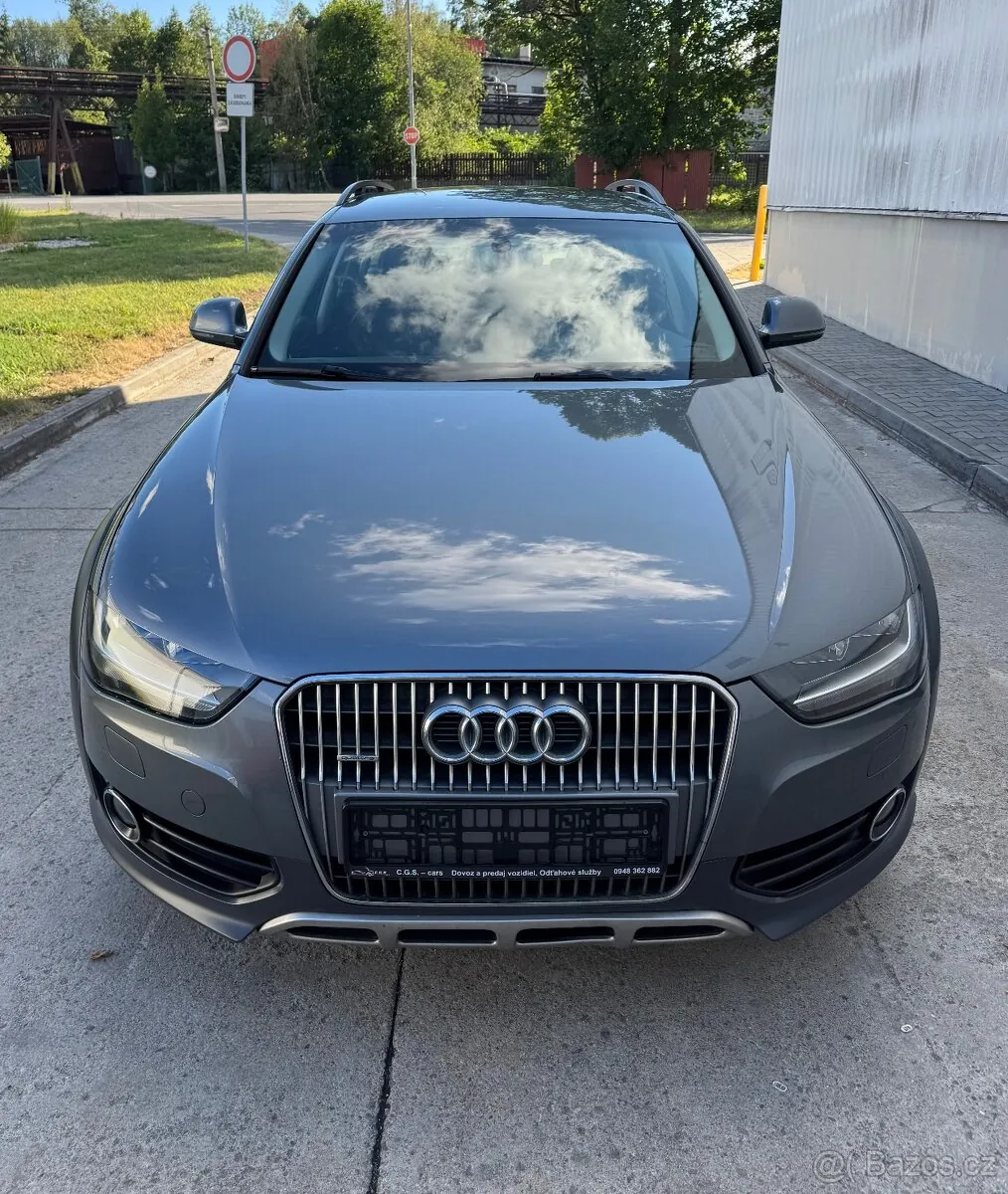 Audi A4 Allroad 2012 photo 3