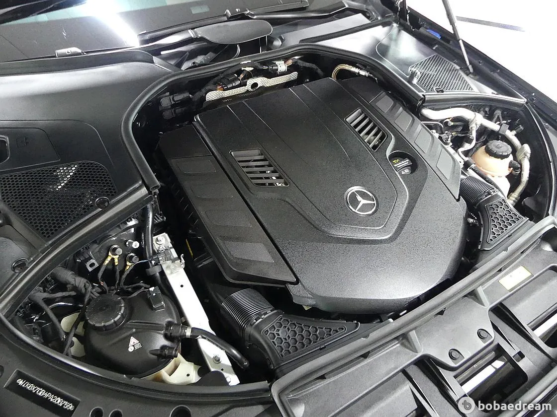 Mercedes-Benz Maybach S580 2023 photo 5