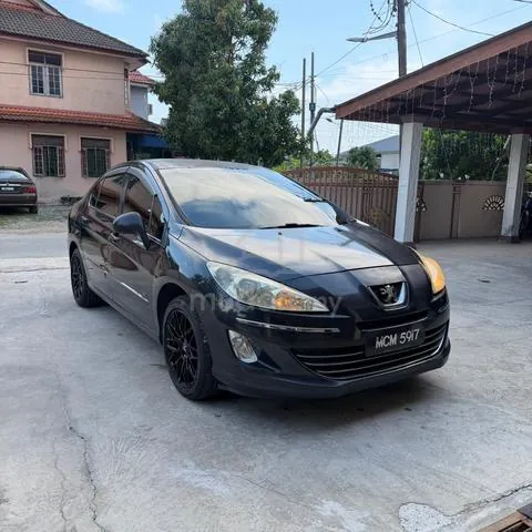 Peugeot 408