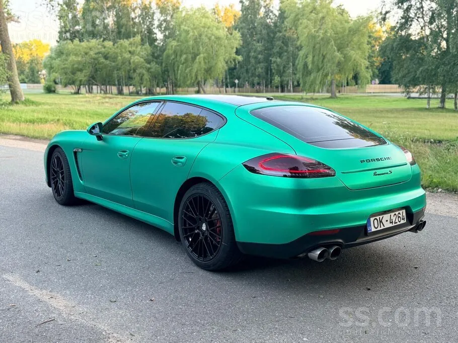 Porsche Panamera 2011 photo 3
